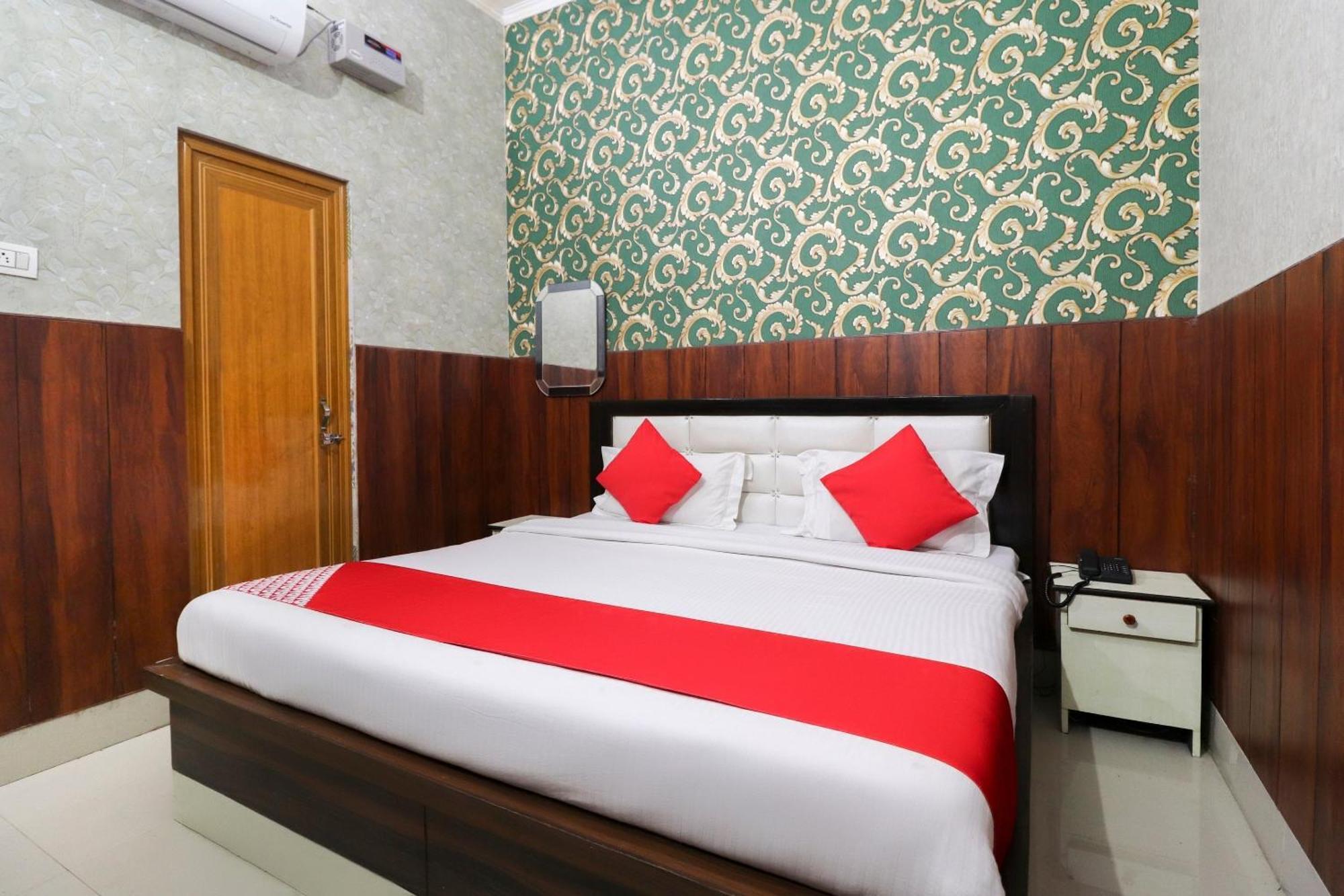 Hotel O Moon Light Roorkee Ngoại thất bức ảnh